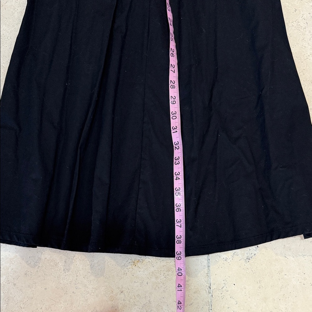 Retro Vintage Black and Pink Trim Dress - Picture 4 of 6